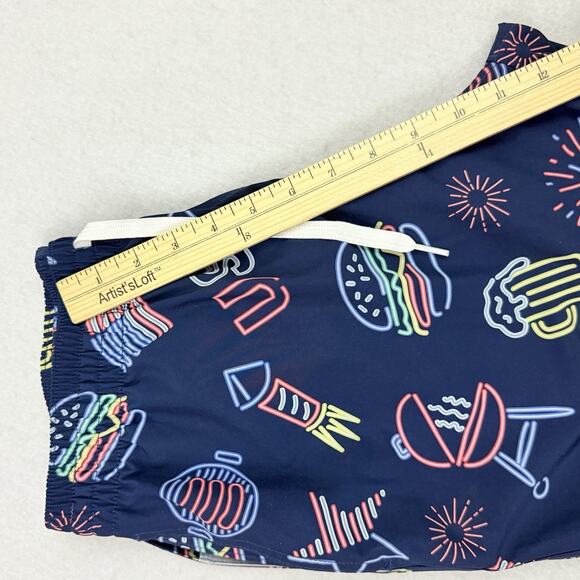 Chubbies Patriotic Lights Swim Trunks Men’s Medium 5.5” USA BBQ Beer NWT - Picture 6 of 11
